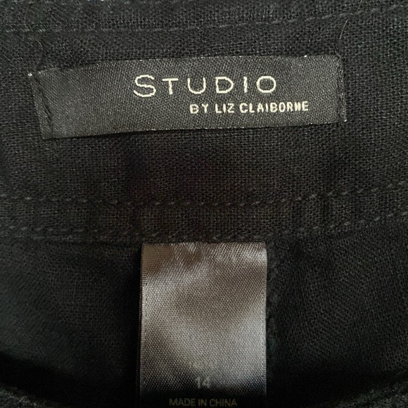 STUDIO By Liz Claiborne Black Cotton/Linen Capris Size 14 - Picture 8 of 10
